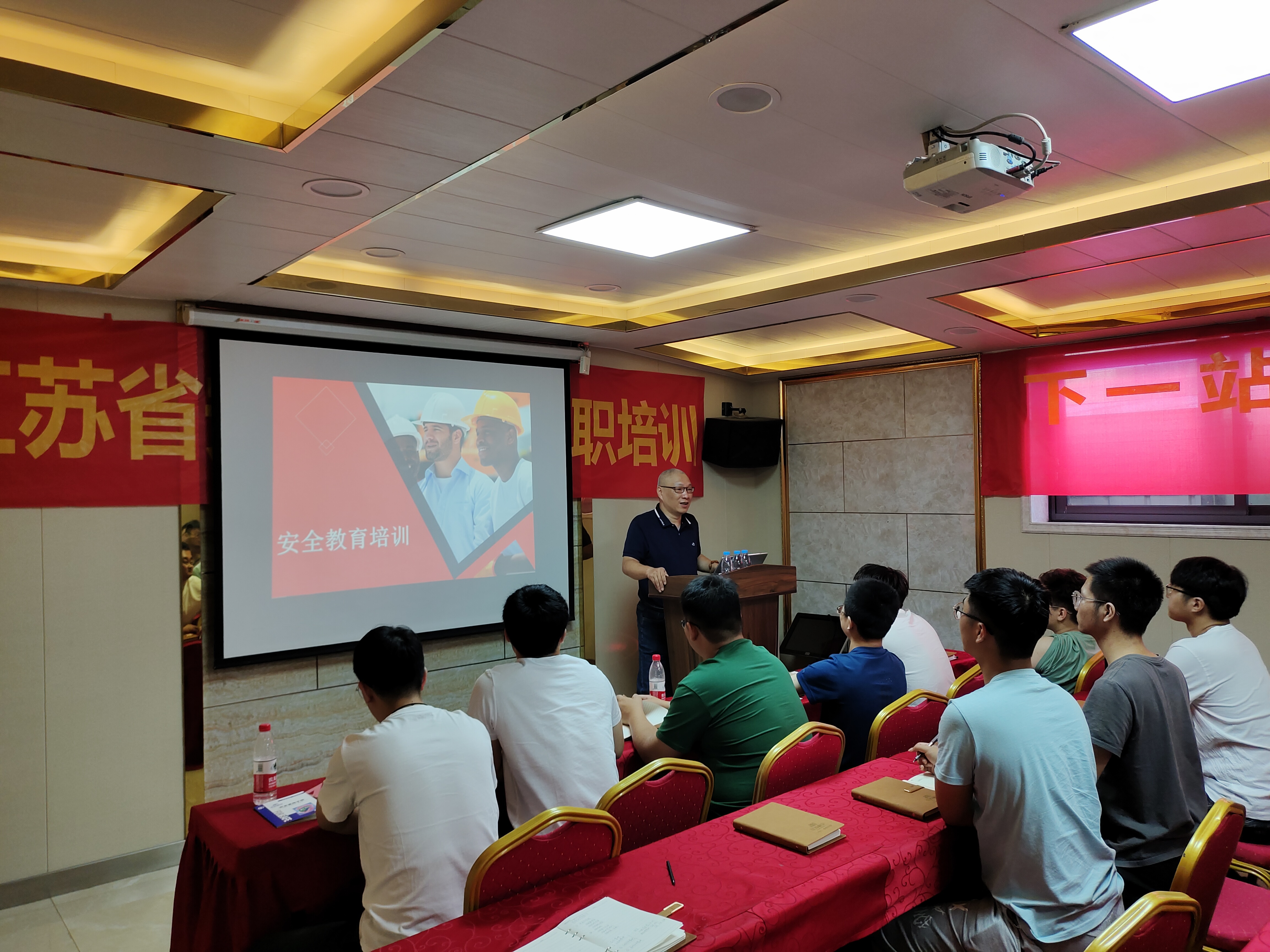 1396me���ŵڽ�-�ʼ�1396�ٷ���վ